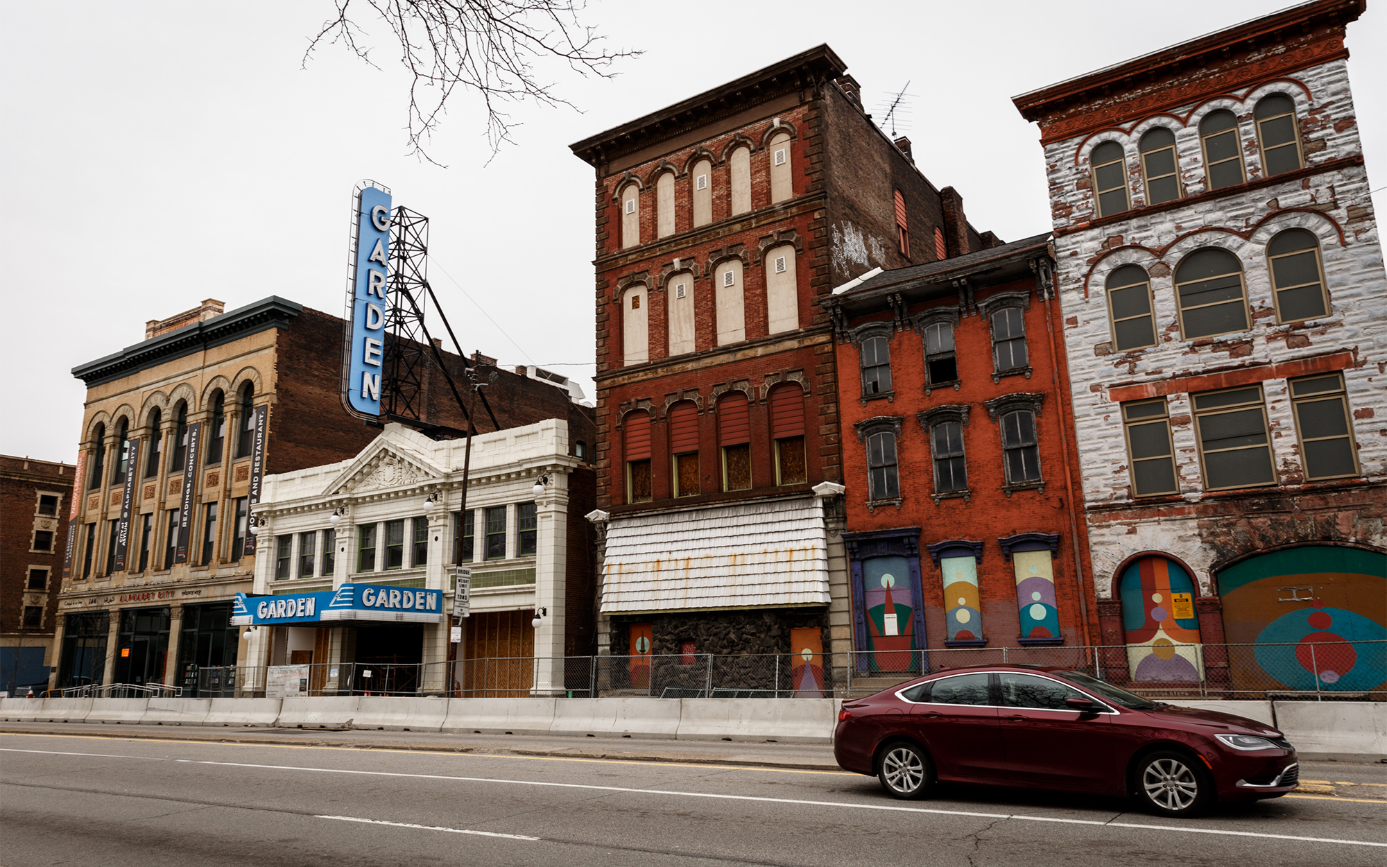 North Siders want the Garden Theater block to be developed. They just